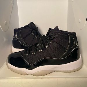 jordan 11 size 7y